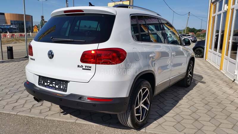Volkswagen Tiguan 4MOTION/DSG/LED/T0P