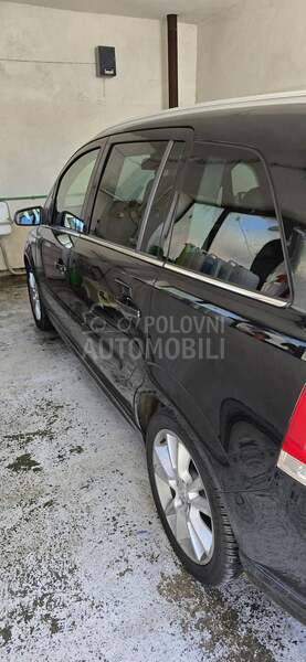 Opel Zafira B