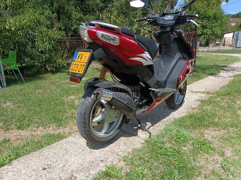 Aprilia sr 50 factory