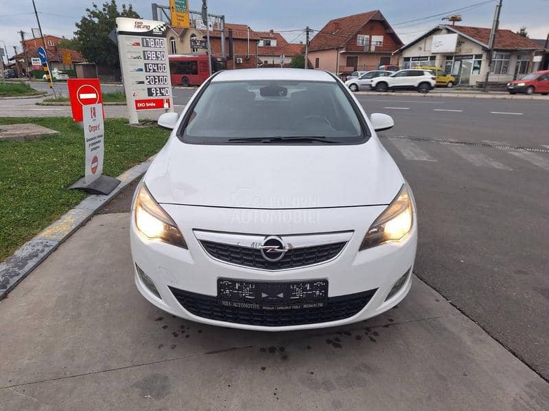Opel Astra J 1.7 CDTI