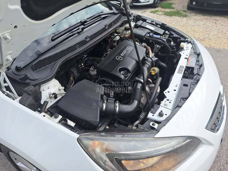 Opel Astra J 1.7 CDTI