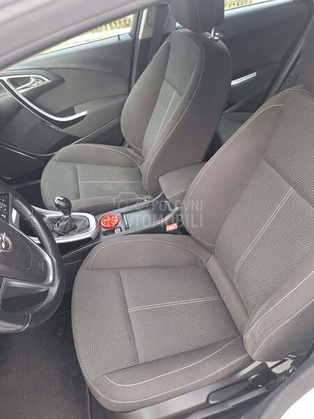 Opel Astra J 1.7 CDTI