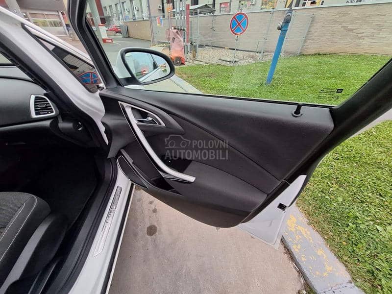 Opel Astra J 1.7 CDTI