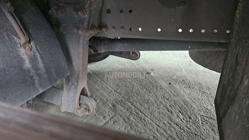Mercedes Benz 4x2 18 28