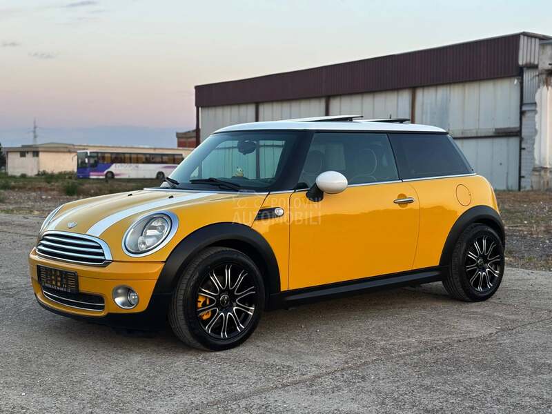 MINI Cooper 