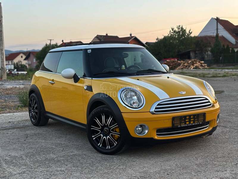 MINI Cooper 