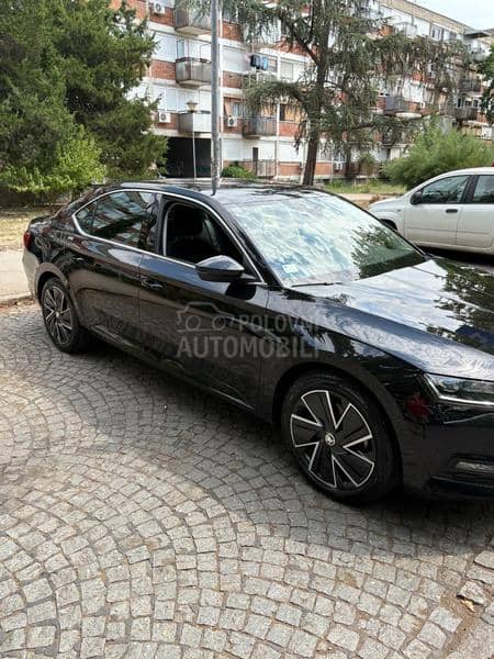 Škoda Superb  Škoda Superb