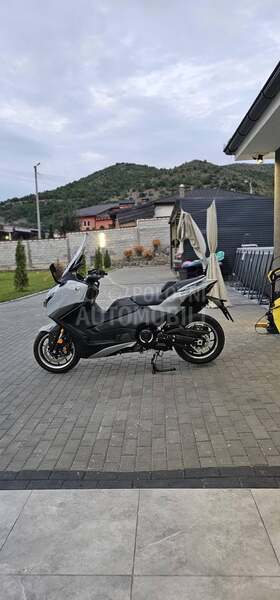 Yamaha T Max Zimska cena