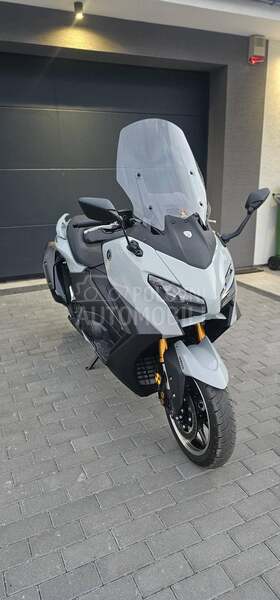 Yamaha T Max Zimska cena