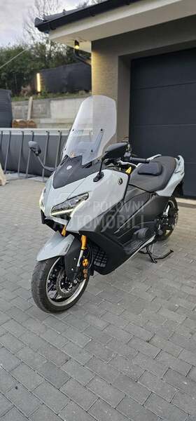 Yamaha T Max Zimska cena