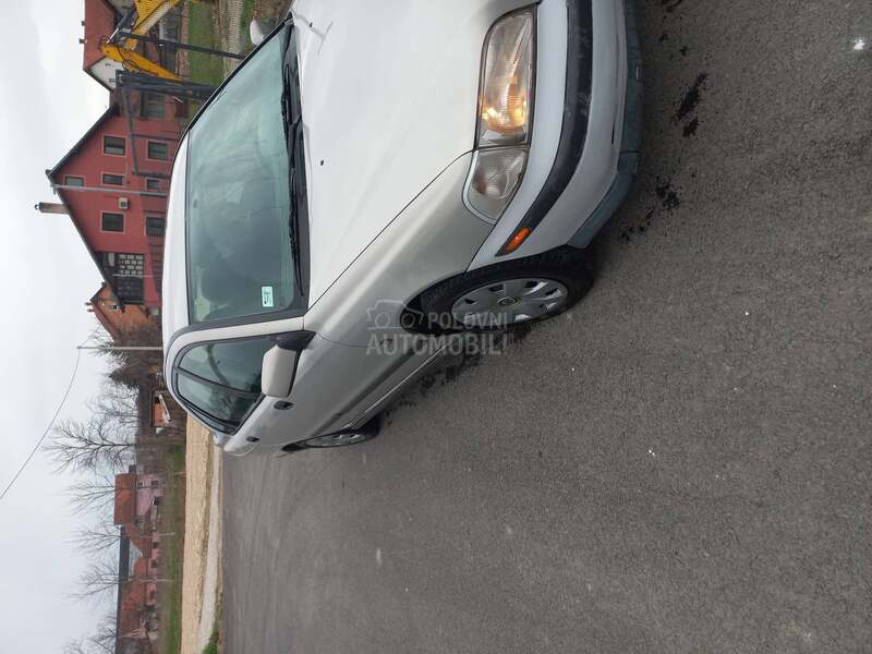 Volvo S40 