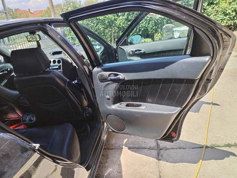 Alfa Romeo 156 restajling