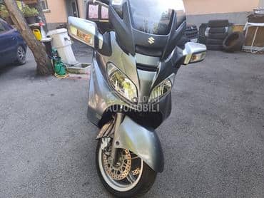 Suzuki Burgman 650 exluzive