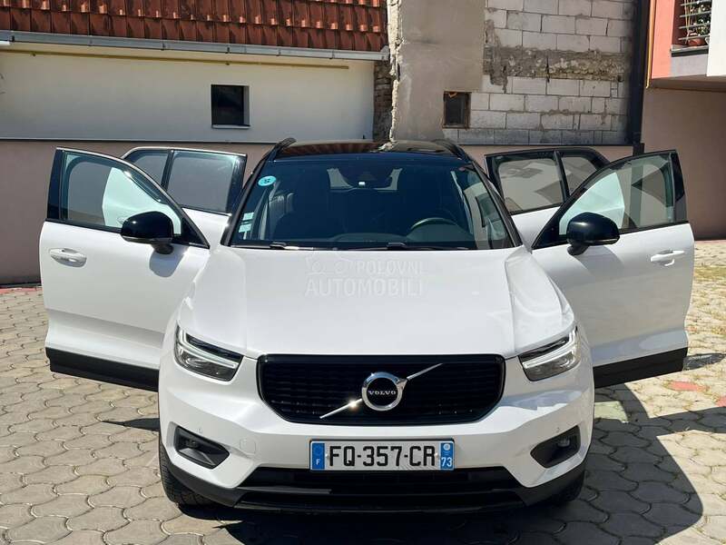 Volvo XC40 2.0/190/4x4/R-Desing