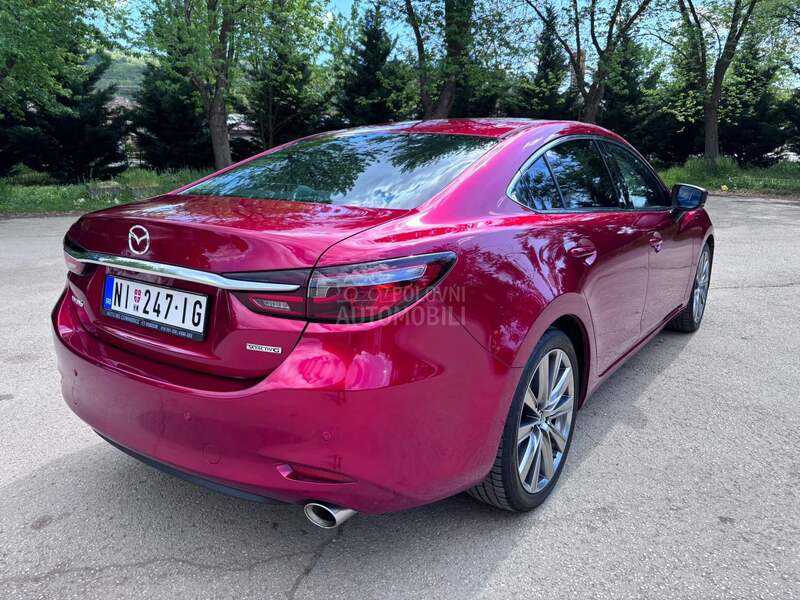 Mazda 6 Revolution T o p