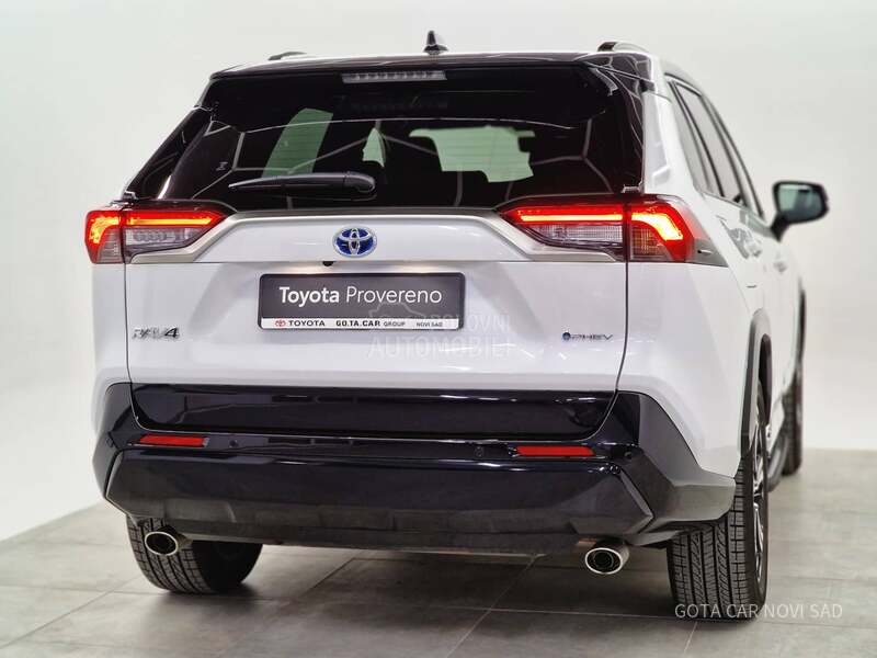 Toyota RAV 4 PLUG-IN 2.5 PHEV AWD