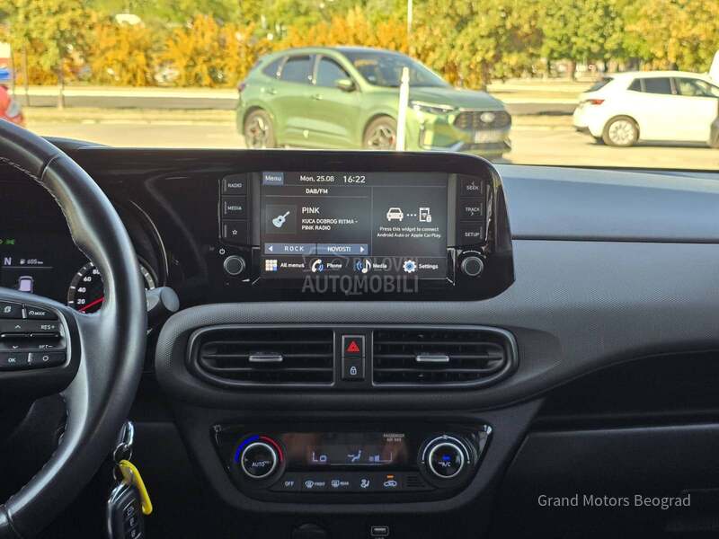 Hyundai i10 1.2 PREMIUM A/T