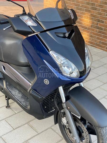 Yamaha Xmax 125