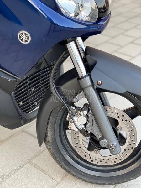 Yamaha Xmax 125
