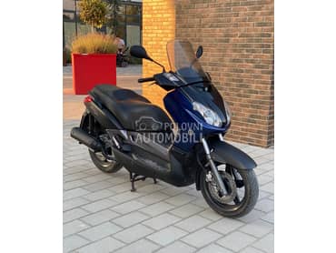 Yamaha Xmax 125