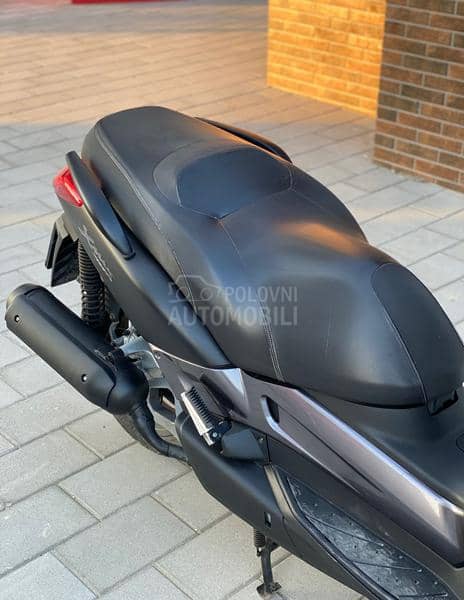 Yamaha Xmax 125