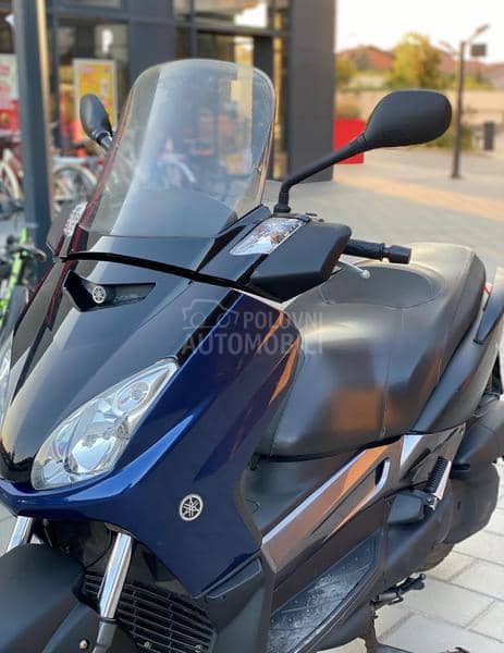 Yamaha Xmax 125
