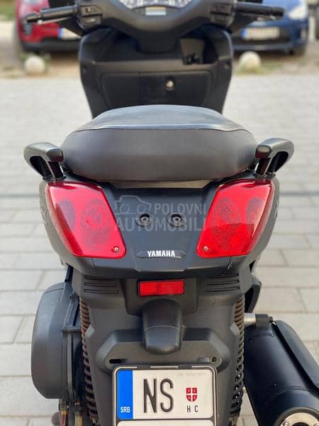 Yamaha Xmax 125