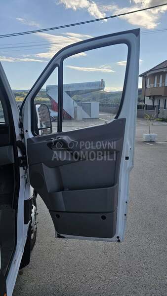 Mercedes Benz Sprinter 511