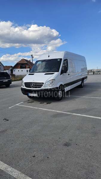 Mercedes Benz Sprinter 511