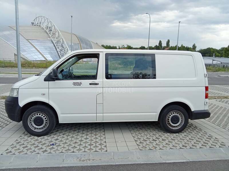 Volkswagen Transporter T5 1.9 TDI