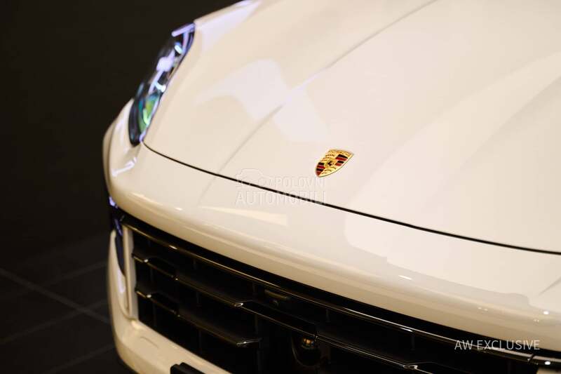 Porsche Cayenne E-Hybrid Matrix