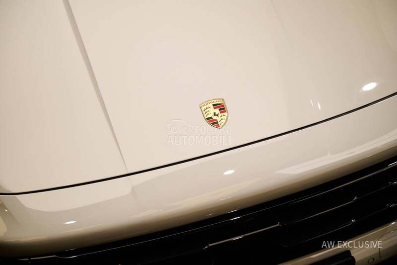 Porsche Cayenne E-Hybrid Matrix