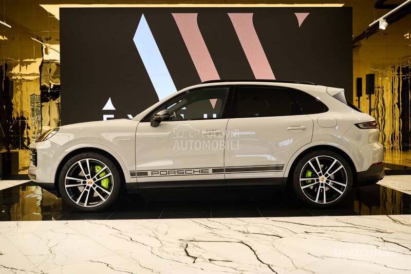 Porsche Cayenne E-Hybrid Matrix
