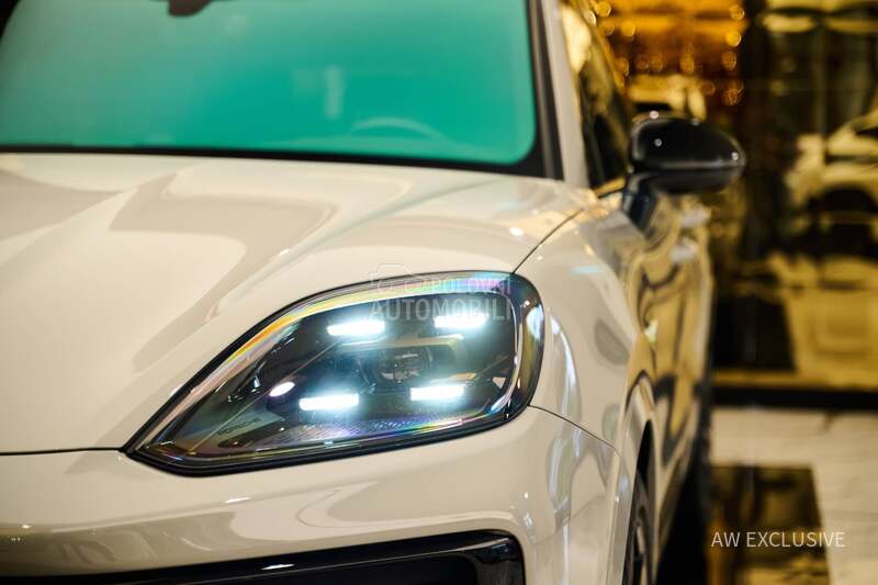Porsche Cayenne E-Hybrid Matrix