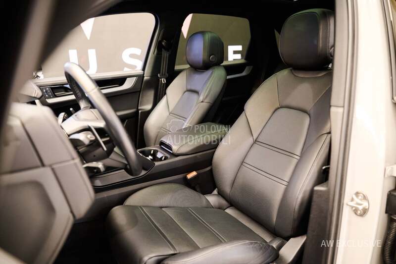 Porsche Cayenne E-Hybrid Matrix