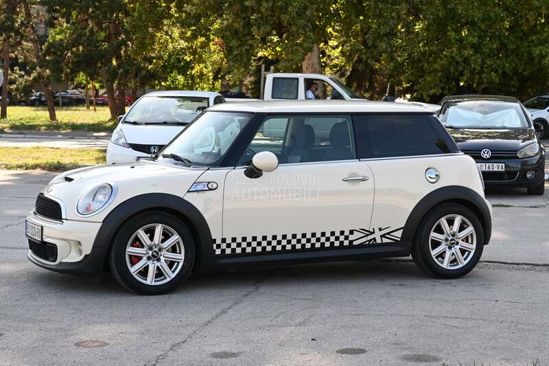 MINI Cooper S 1.6