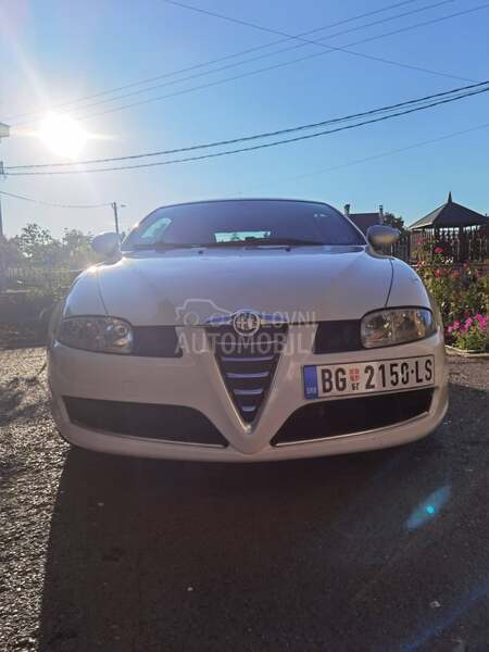 Alfa Romeo GT 