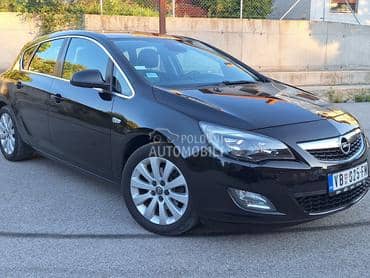 Opel Astra J 1.6  TNG COSMO