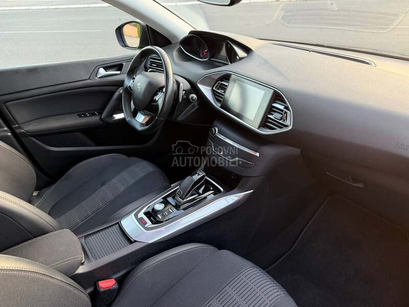 Peugeot 308 1.2/AUT/PAN/FUL