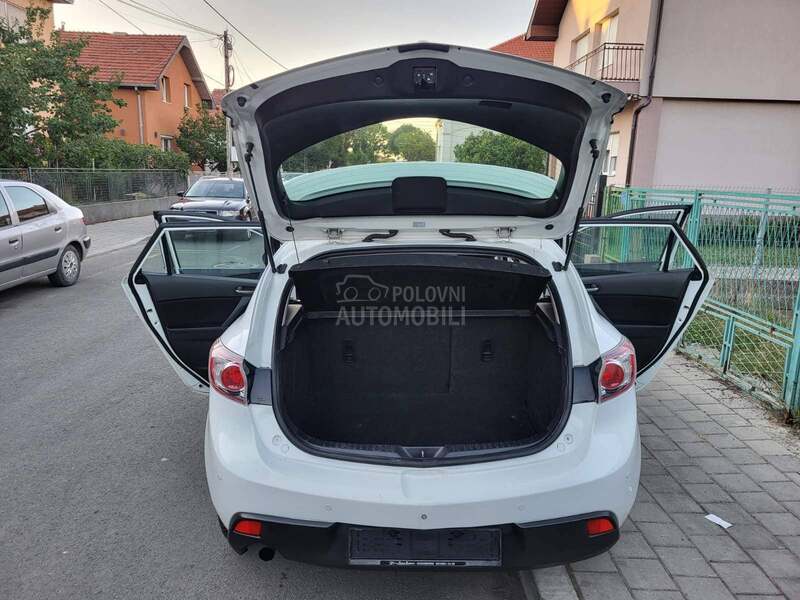 Mazda 3 1.6 PERLA NOVO ch