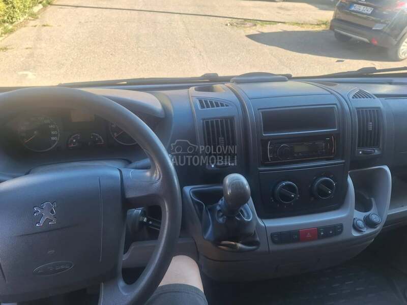 Peugeot Boxer 
