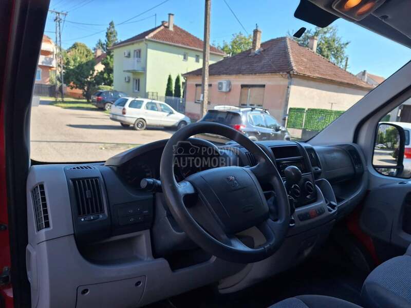 Peugeot Boxer 