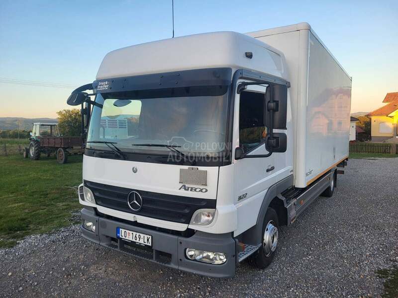 Mercedes Benz Atego 822