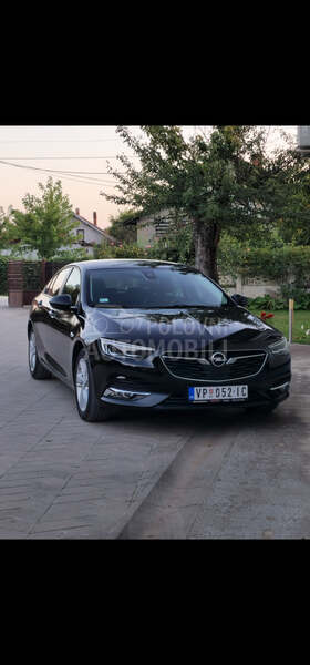 Opel Insignia Grand Sport Matrix