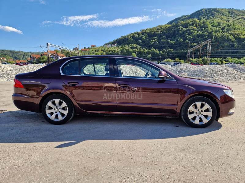 Škoda Superb 