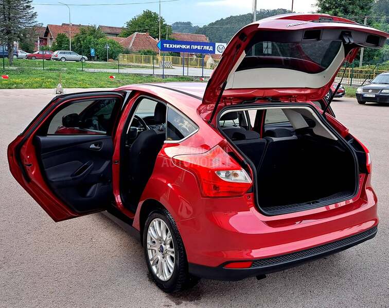 Ford Focus TITANIUM FUL