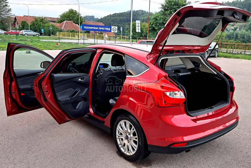 Ford Focus TITANIUM FUL