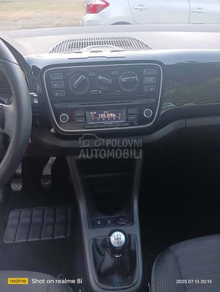 Volkswagen up! 