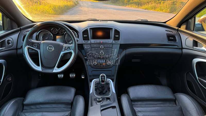 Opel Insignia /2.0D/PANO/F U L