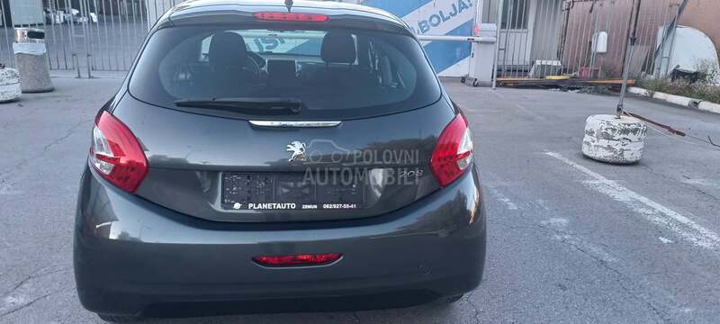 Peugeot 208 1.4eHdi